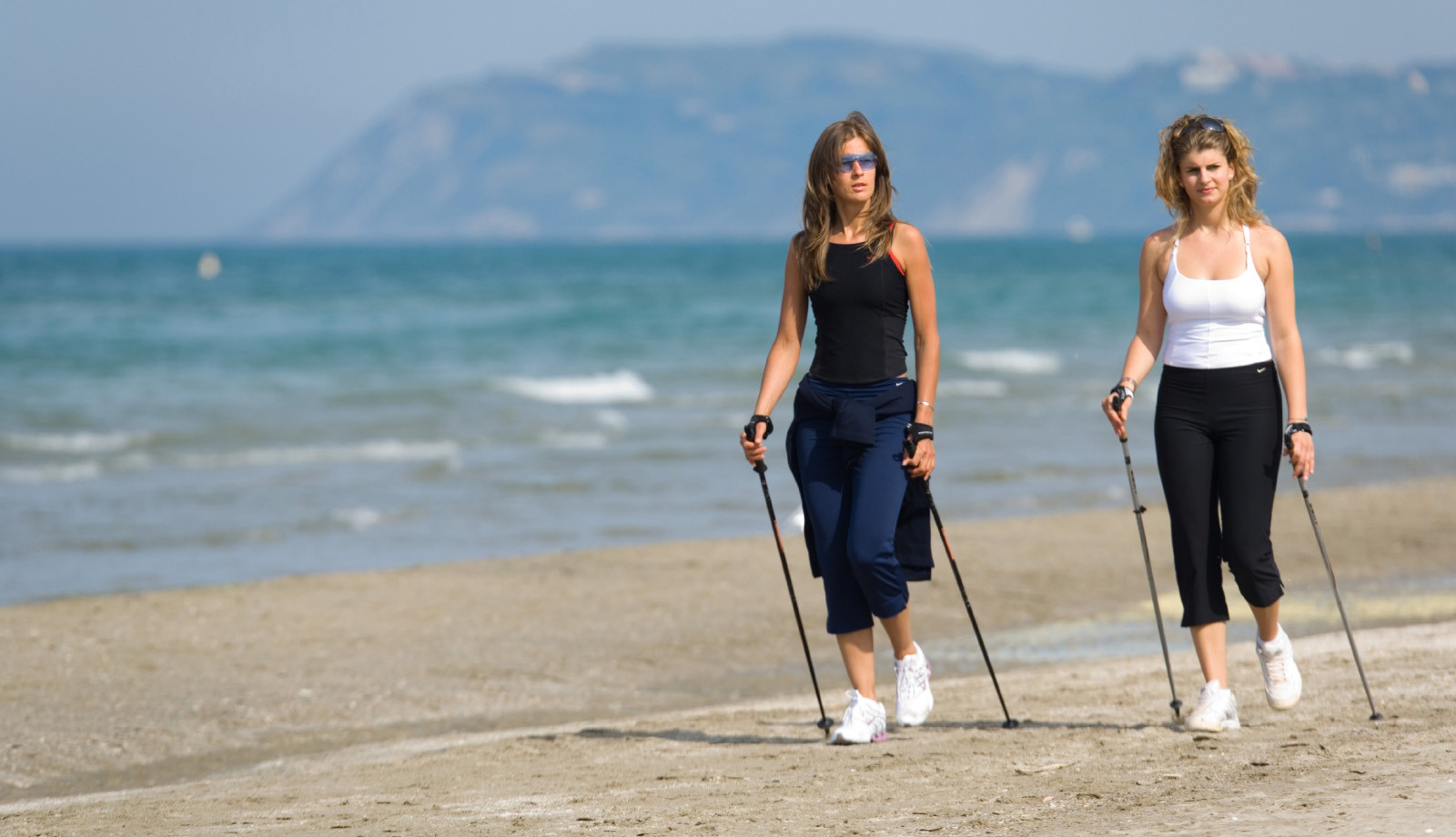 media.beach nordic walking riccione offerta hotel 4 stelle